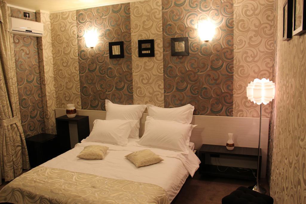 Târgu Jiu Enigma Pension חדר תמונה