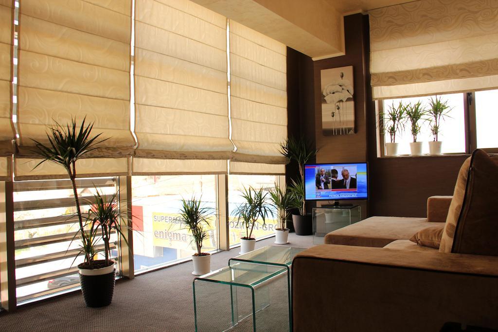 Târgu Jiu Enigma Pension חדר תמונה